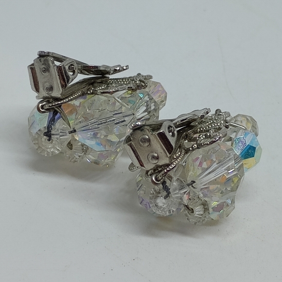 * vintage AB Aurora Borealis glass crystal clip on earrings unusual shape - Picture 4 of 6